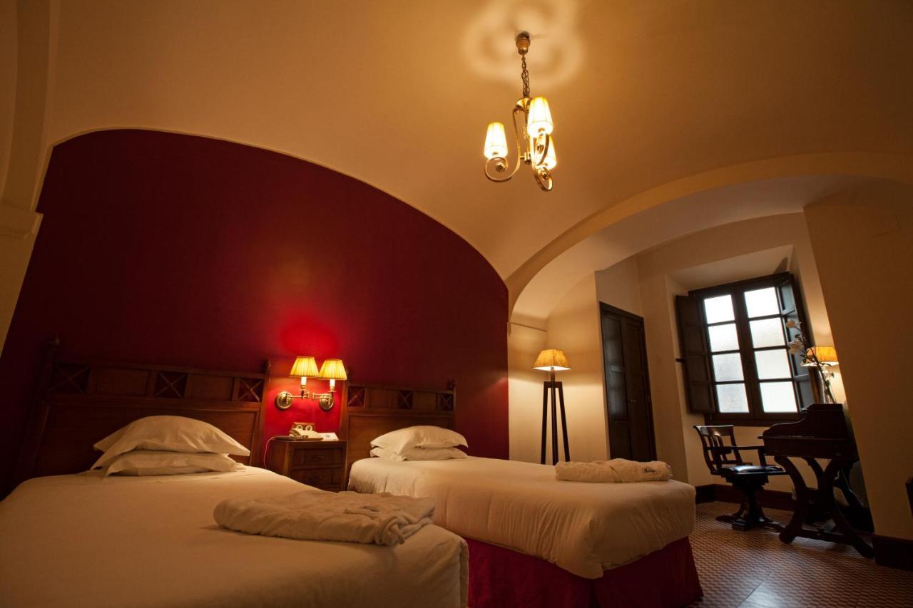 Hotel Rural Olivenza Palacio Exteriör bild