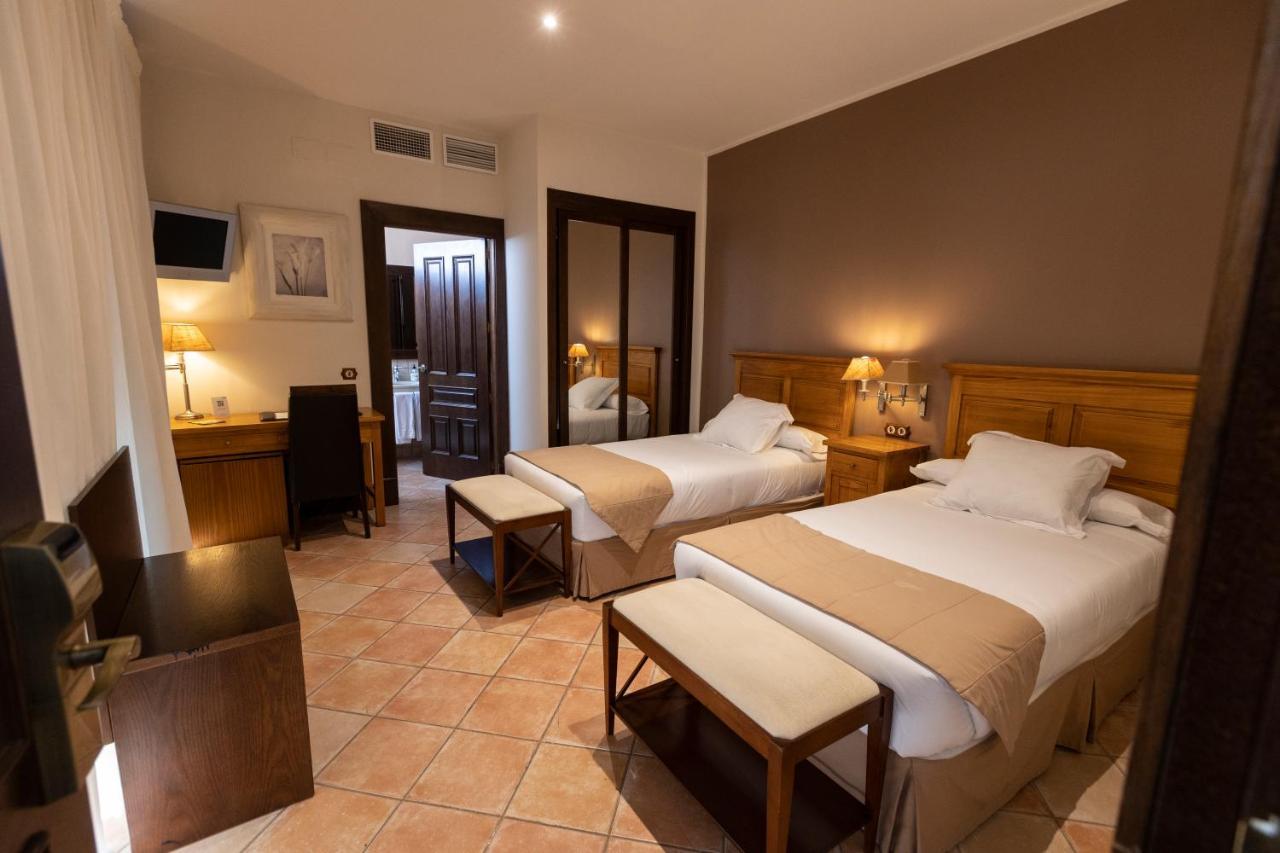 Hotel Rural Olivenza Palacio Exteriör bild