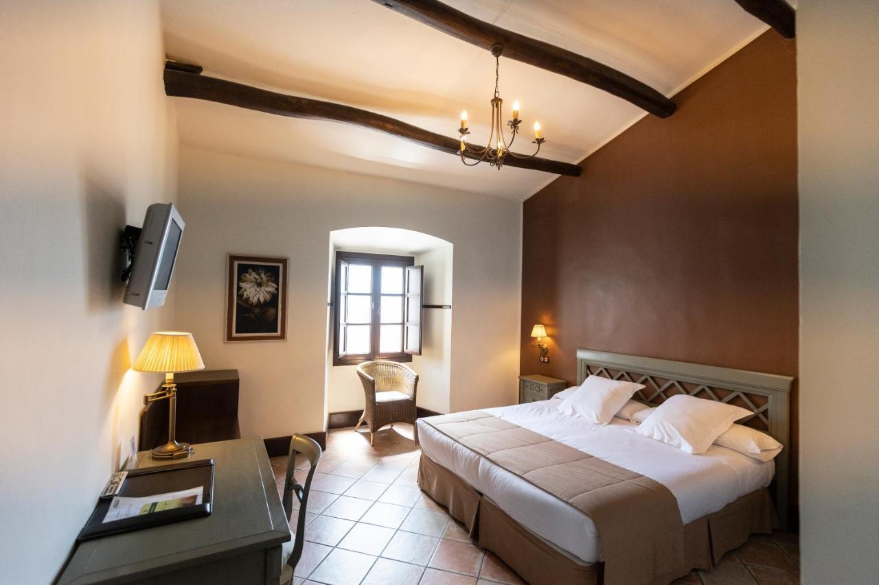 Hotel Rural Olivenza Palacio Exteriör bild